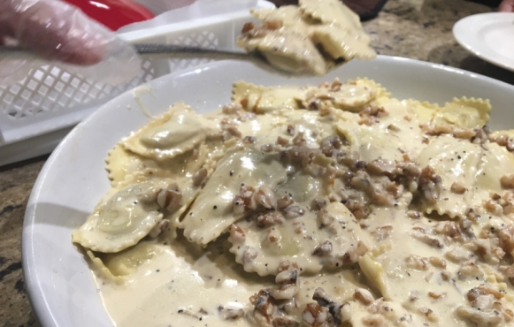 Gorgonzola and cream sauce by Andrea Bettini.