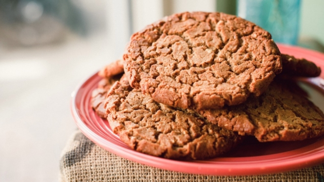 peanut butter spice cookies from knead bakeshop in jacksonville murray hill