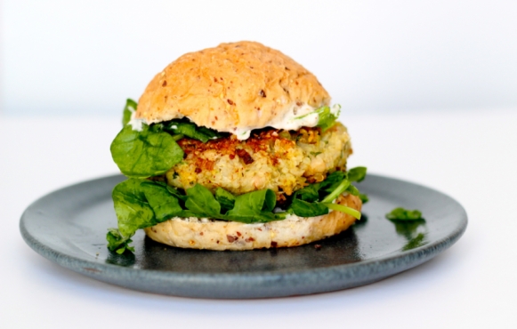 Simple Veggie Burgers with Artichoke